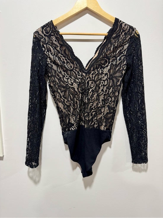Express Tops - Express Lace V-Neck Thong Bodysuit Black Nude Lined Long Sleeve Size XS